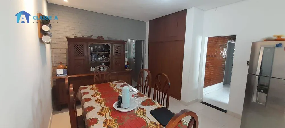 Casa, 4 quartos, 168 m² - Foto 1