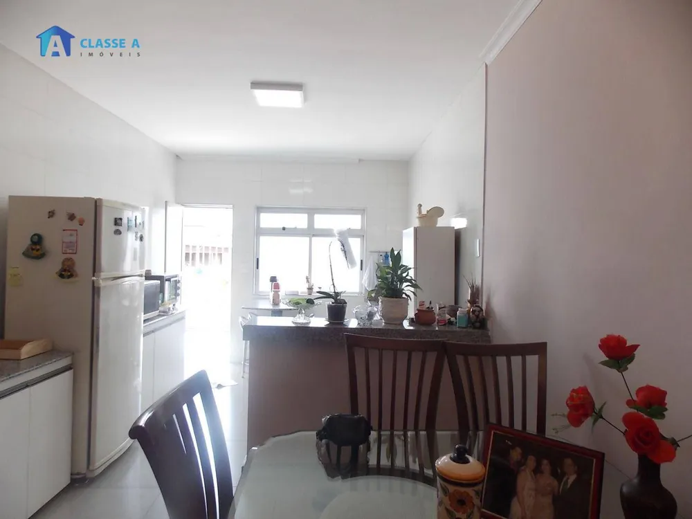 Casa, 3 quartos, 240 m² - Foto 8