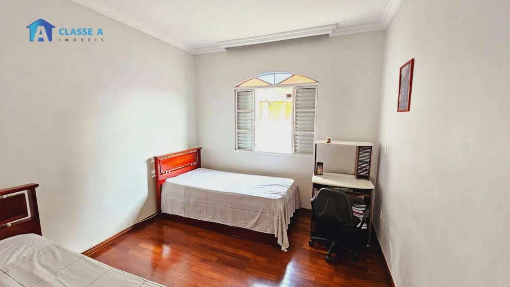 Casa, 3 quartos, 178 m² - Foto 4