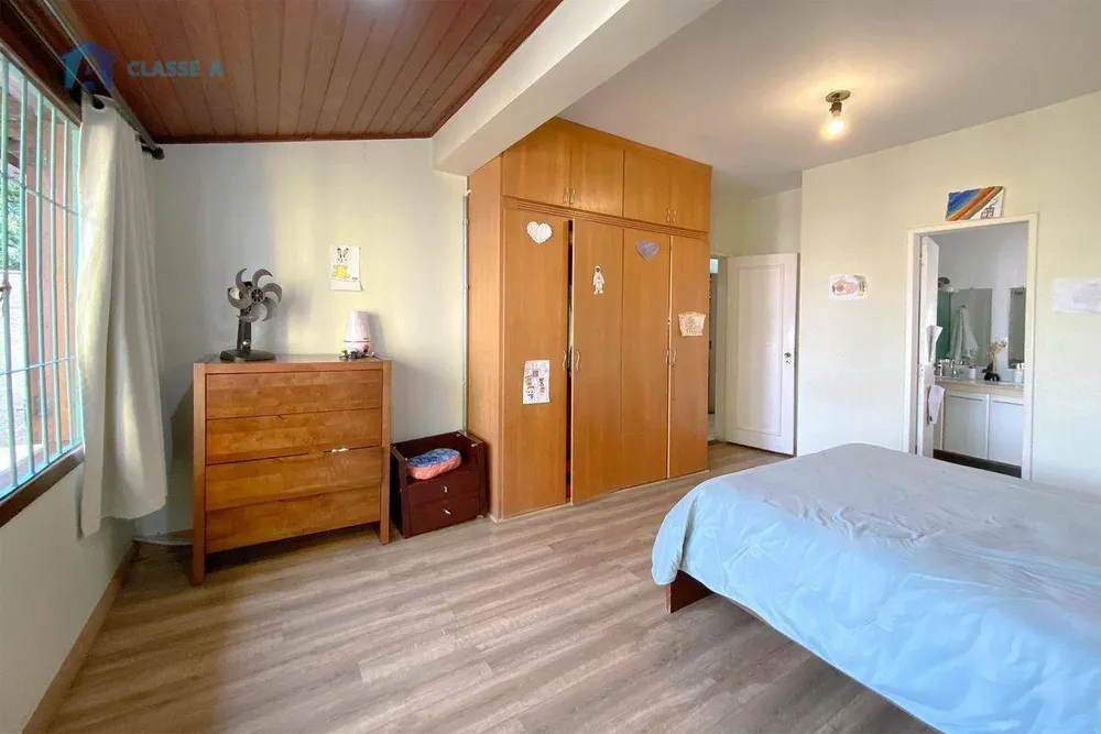 Casa, 4 quartos, 296 m² - Foto 9