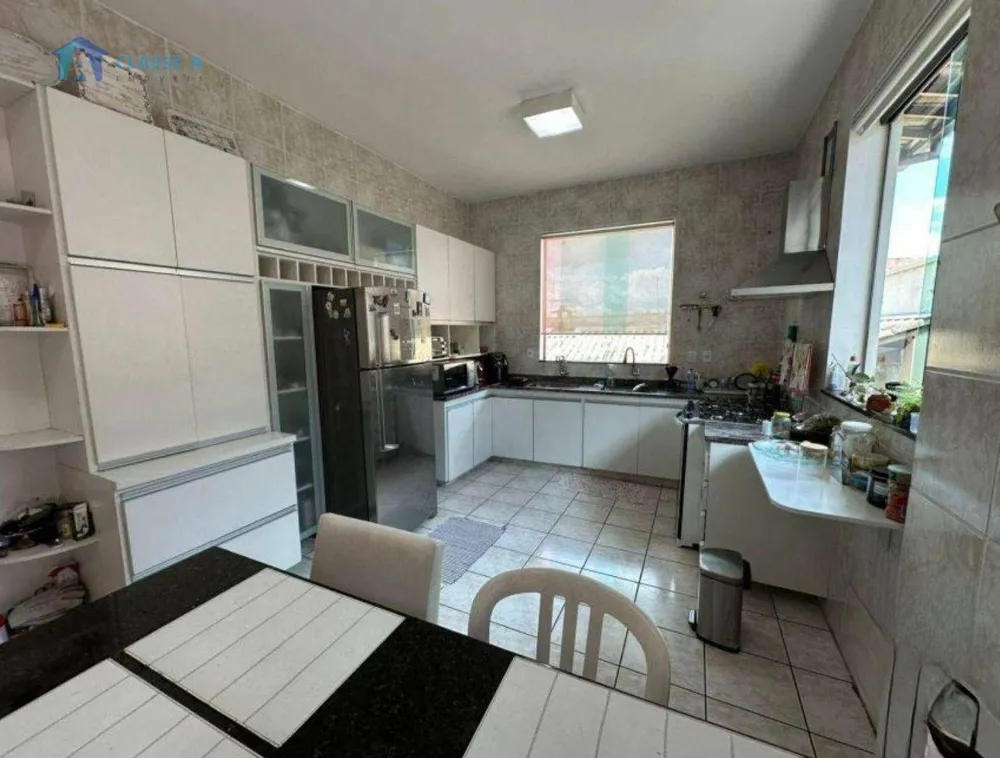 Casa, 3 quartos, 200 m² - Foto 9