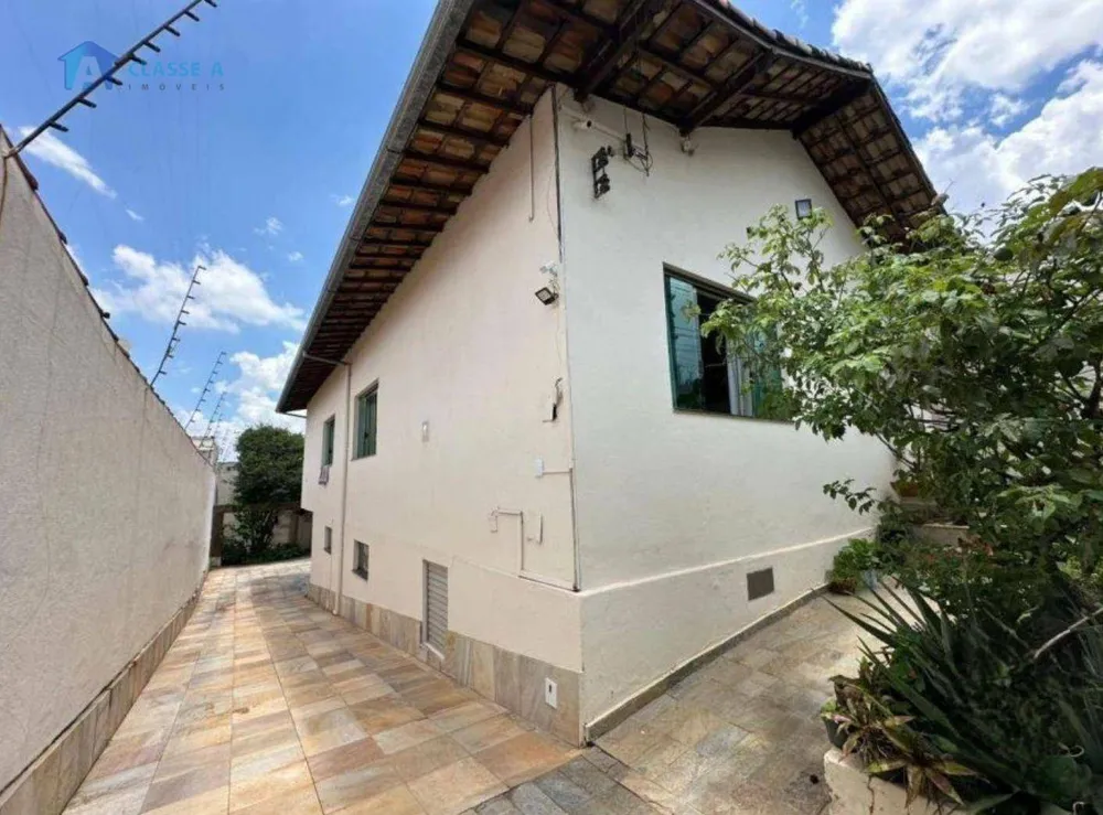 Casa, 3 quartos, 200 m² - Foto 2