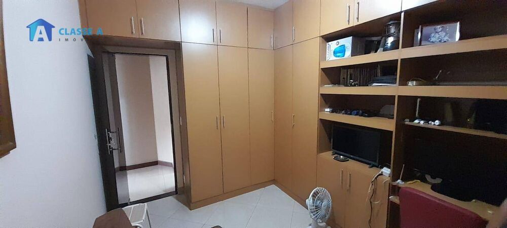 Casa, 4 quartos, 338 m² - Foto 2