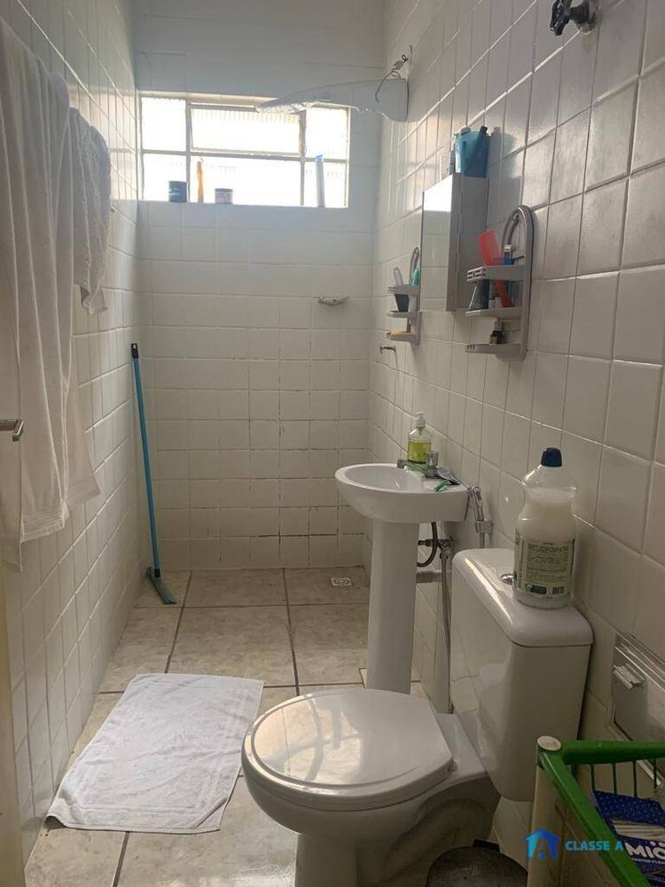 Casa, 6 quartos, 267 m² - Foto 1