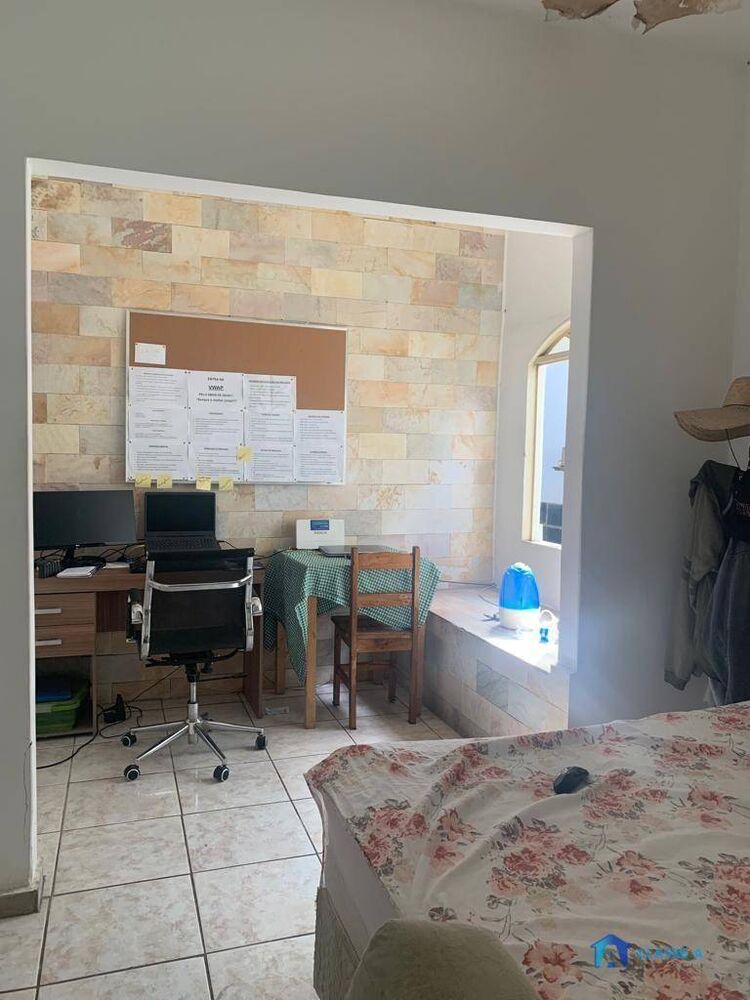 Casa, 6 quartos, 267 m² - Foto 8