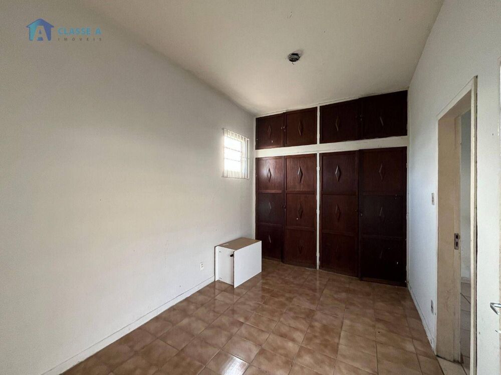 Casa, 4 quartos, 180 m² - Foto 4