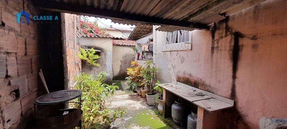 Casa, 6 quartos, 229 m² - Foto 3