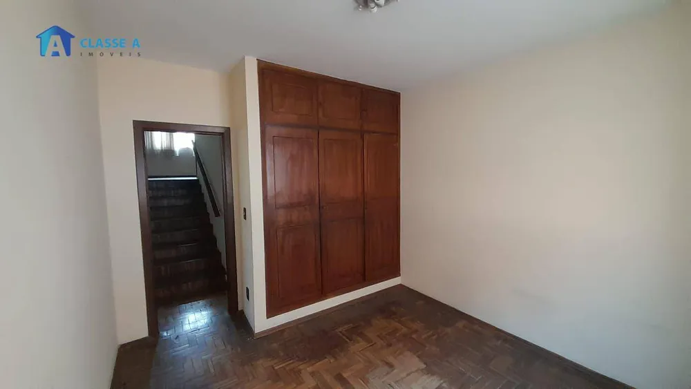 Casa, 3 quartos, 250 m² - Foto 13