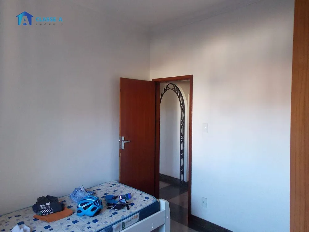 Casa, 3 quartos, 261 m² - Foto 4