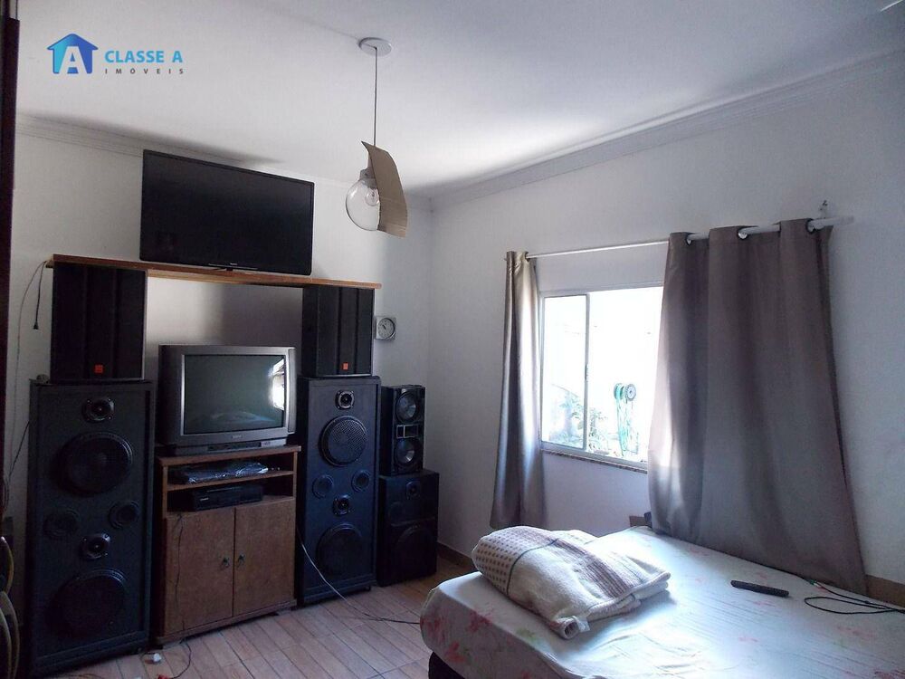Casa, 3 quartos, 261 m² - Foto 4