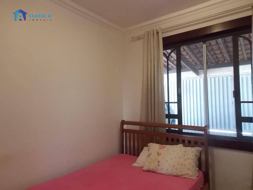 Casa, 3 quartos, 261 m² - Foto 2