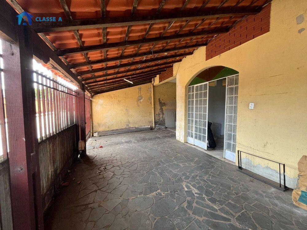 Casa, 5 quartos, 312 m² - Foto 1