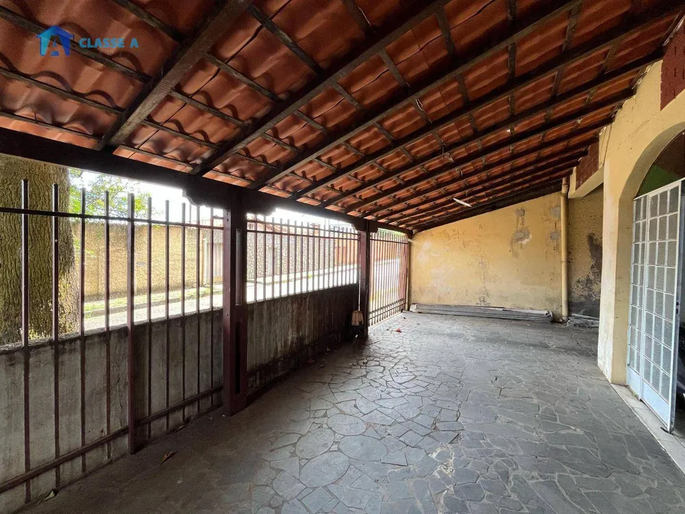 Casa, 5 quartos, 312 m² - Foto 1
