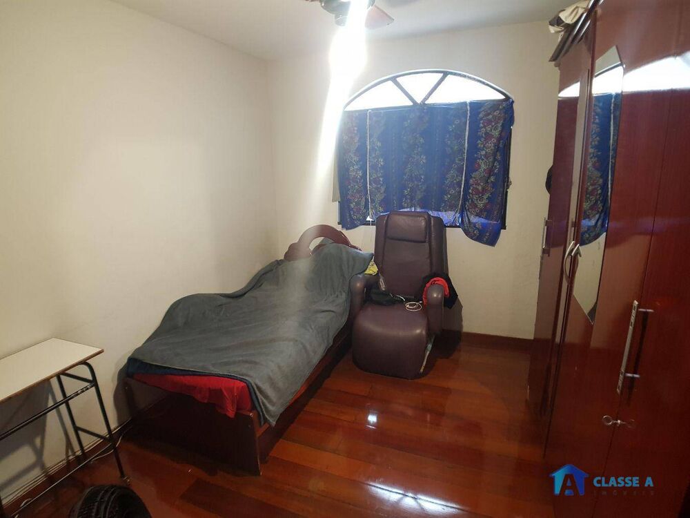 Casa, 3 quartos, 525 m² - Foto 2