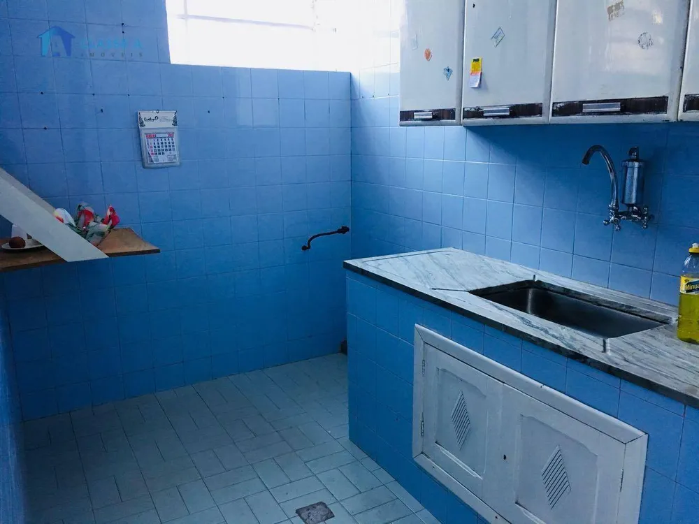 Casa, 6 quartos, 163 m² - Foto 2