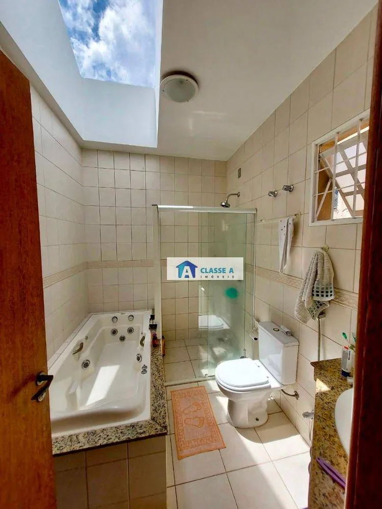 Casa, 4 quartos, 220 m² - Foto 17