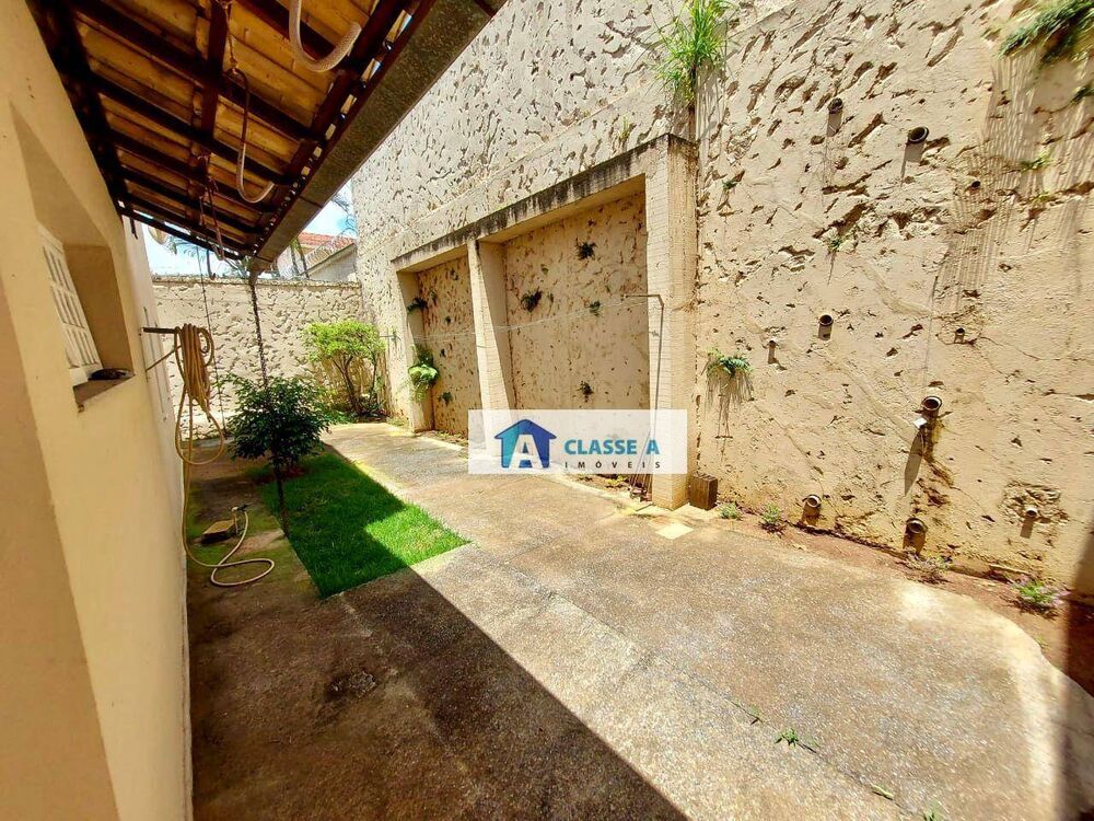 Casa à venda com 4 quartos, 220m² - Foto 6