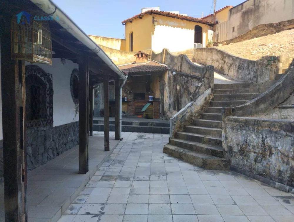 Casa, 4 quartos, 200 m² - Foto 1