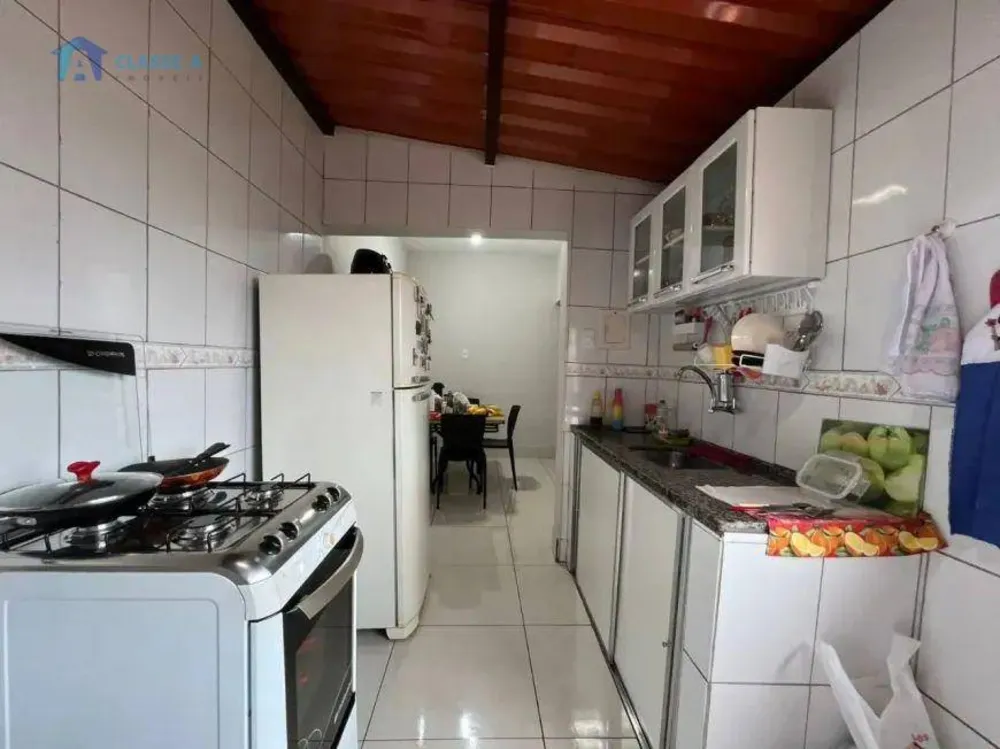 Casa, 3 quartos, 300 m² - Foto 9