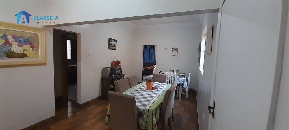 Casa à venda com 4 quartos, 200m² - Foto 22