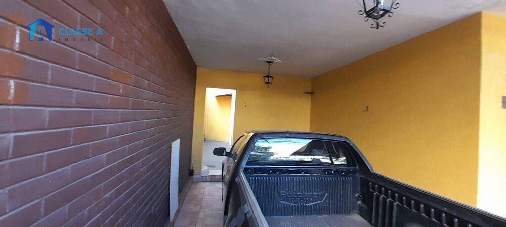 Casa à venda com 4 quartos, 200m² - Foto 4