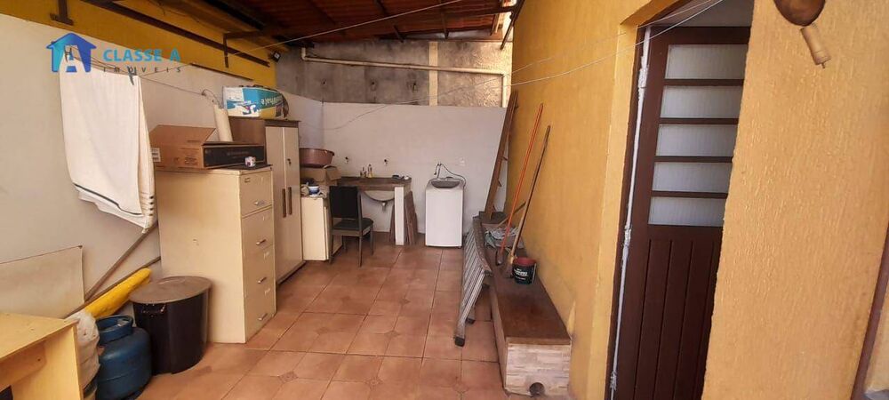 Casa à venda com 4 quartos, 200m² - Foto 27