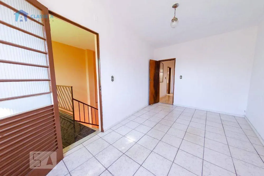 Casa, 3 quartos, 180 m² - Foto 2