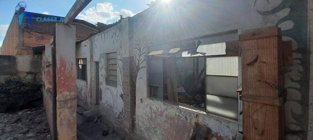 Terreno à venda, 853M2 - Foto 1
