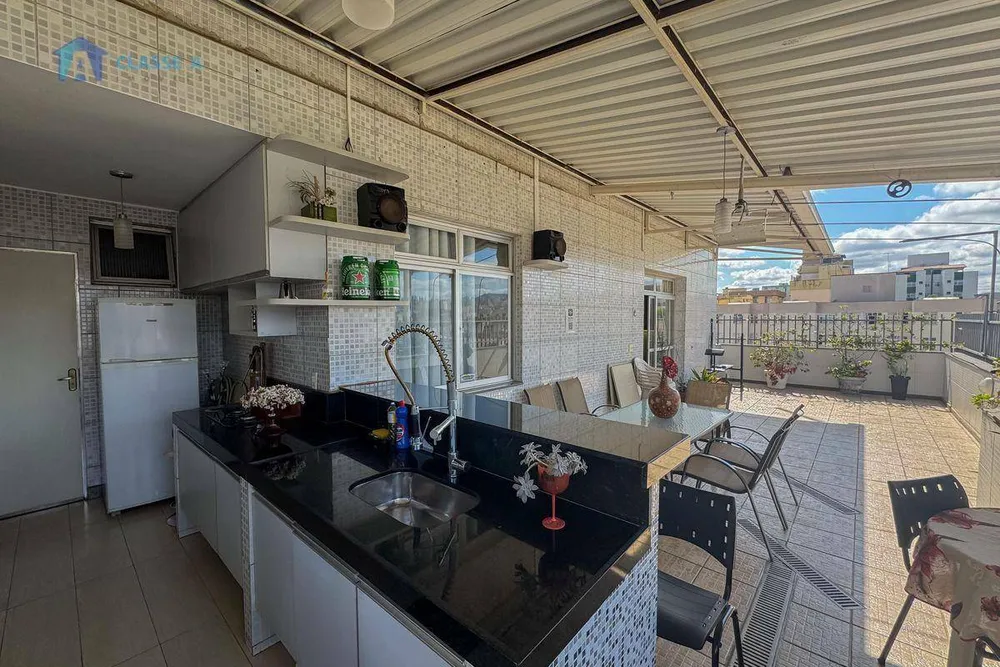 Cobertura, 4 quartos, 202 m² - Foto 2