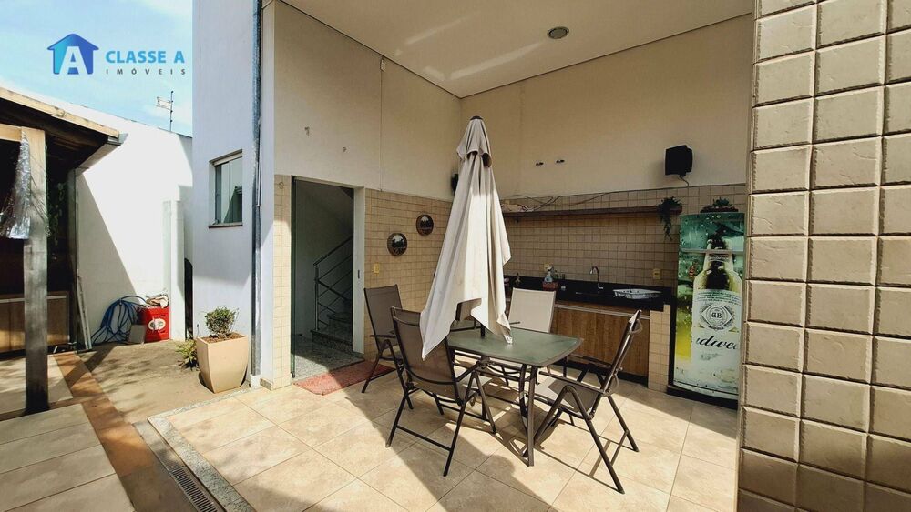 Casa, 4 quartos, 188 m² - Foto 4
