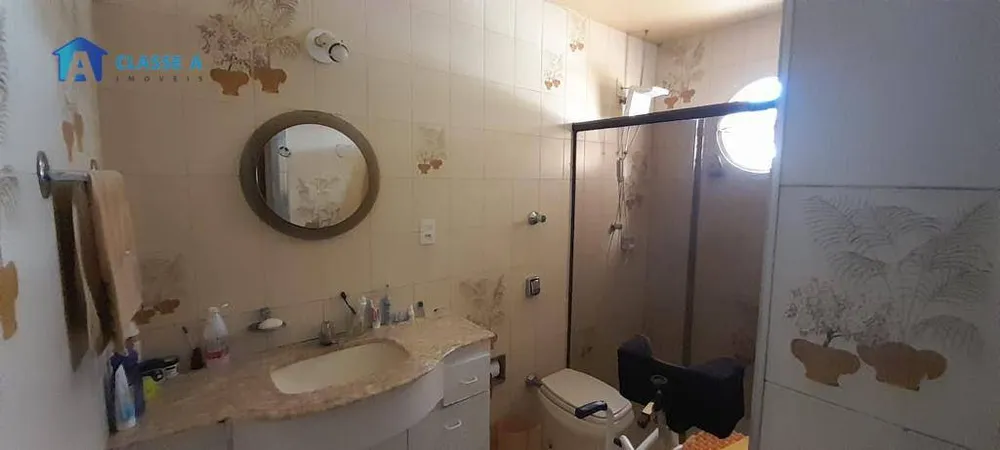 Casa, 4 quartos, 259 m² - Foto 2