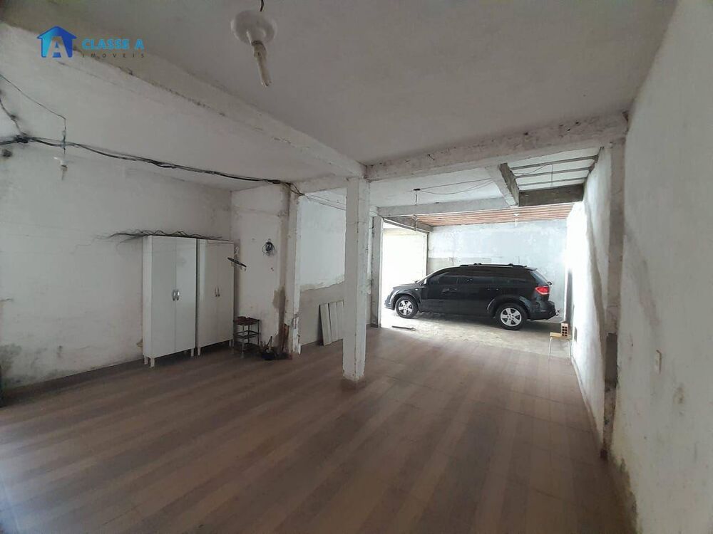 Casa, 5 quartos, 175 m² - Foto 1