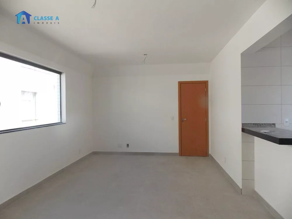 Apartamento à venda com 3 quartos, 92m² - Foto 3