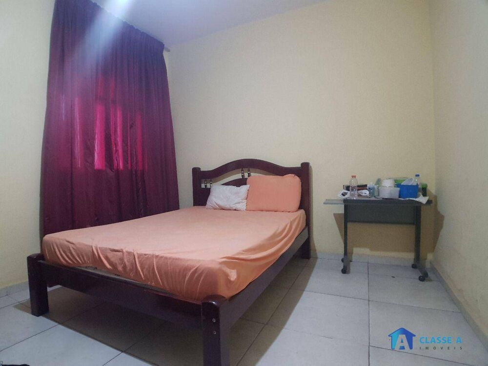 Casa, 3 quartos, 247 m² - Foto 4