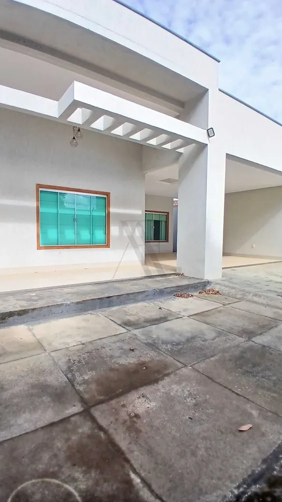 Casa, 3 quartos, 217 m² - Foto 1
