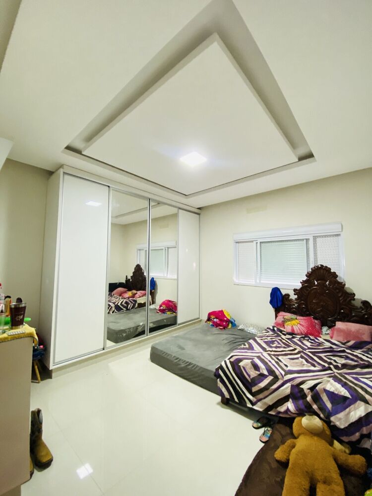 Casa à venda com 3 quartos, 216m² - Foto 4