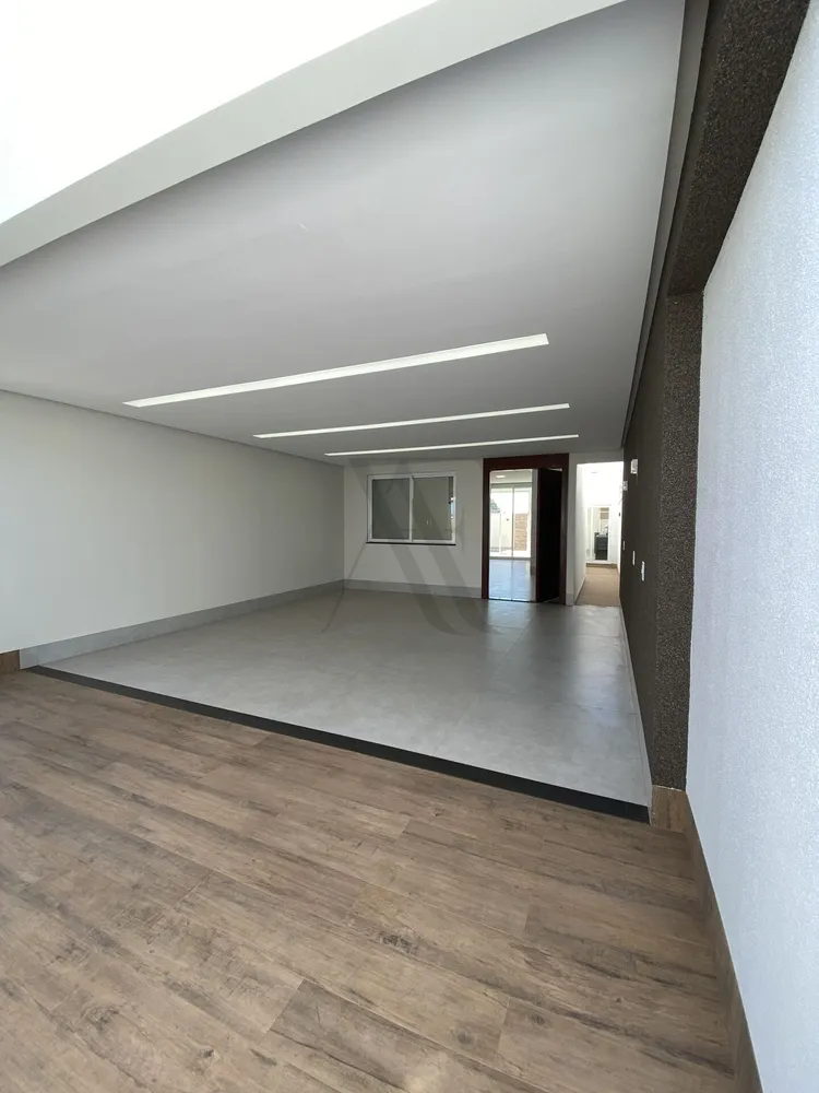 Casa, 3 quartos, 176 m² - Foto 1