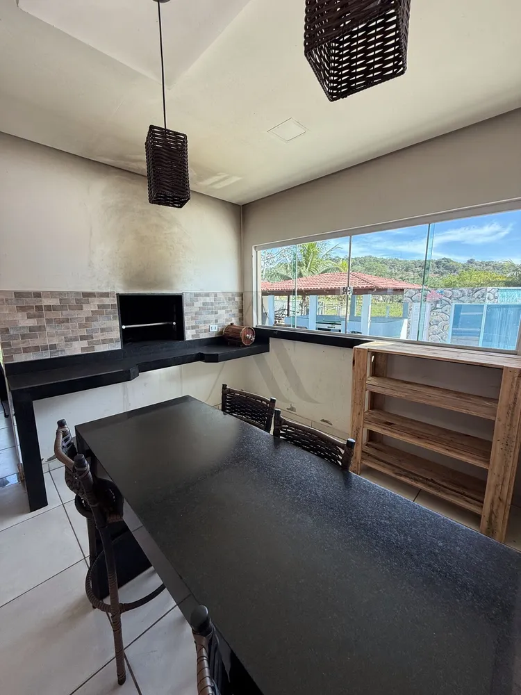 Chácara, 9 quartos, 4000 m² - Foto 1