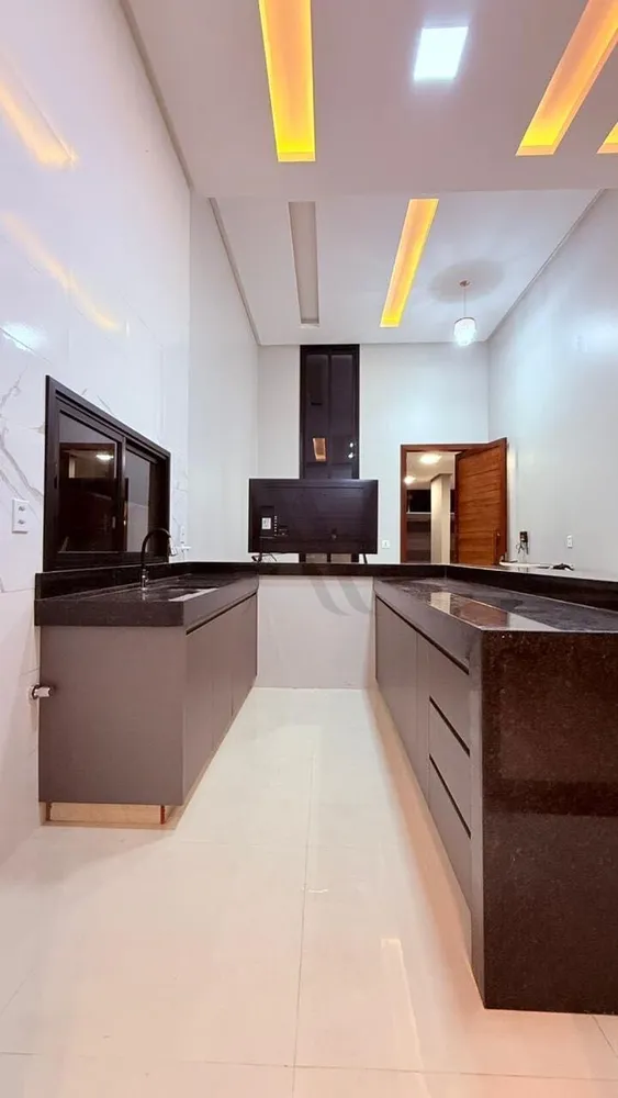 Casa, 3 quartos, 215 m² - Foto 6