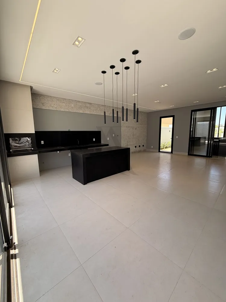 Casa, 3 quartos, 215 m² - Foto 3