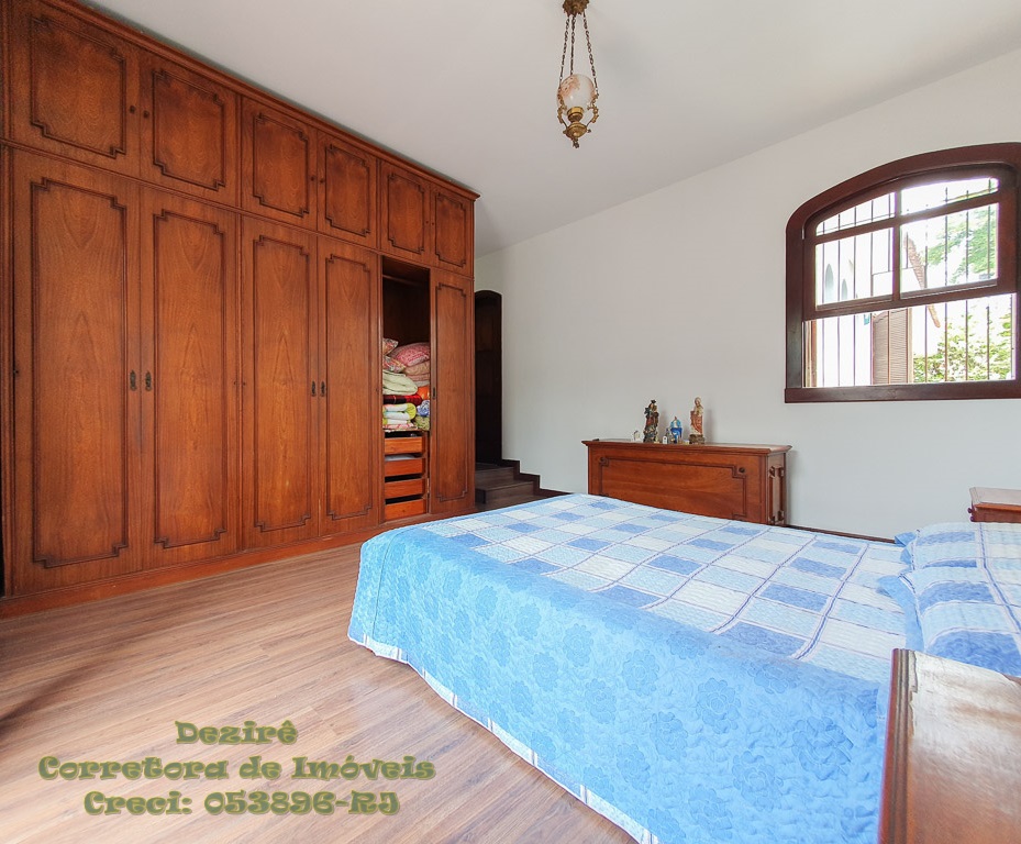 Casa à venda com 5 quartos, 300m² - Foto 7