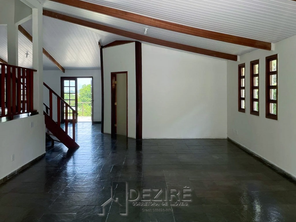 Casa de Condomínio para alugar com 3 quartos, 234m² - Foto 14