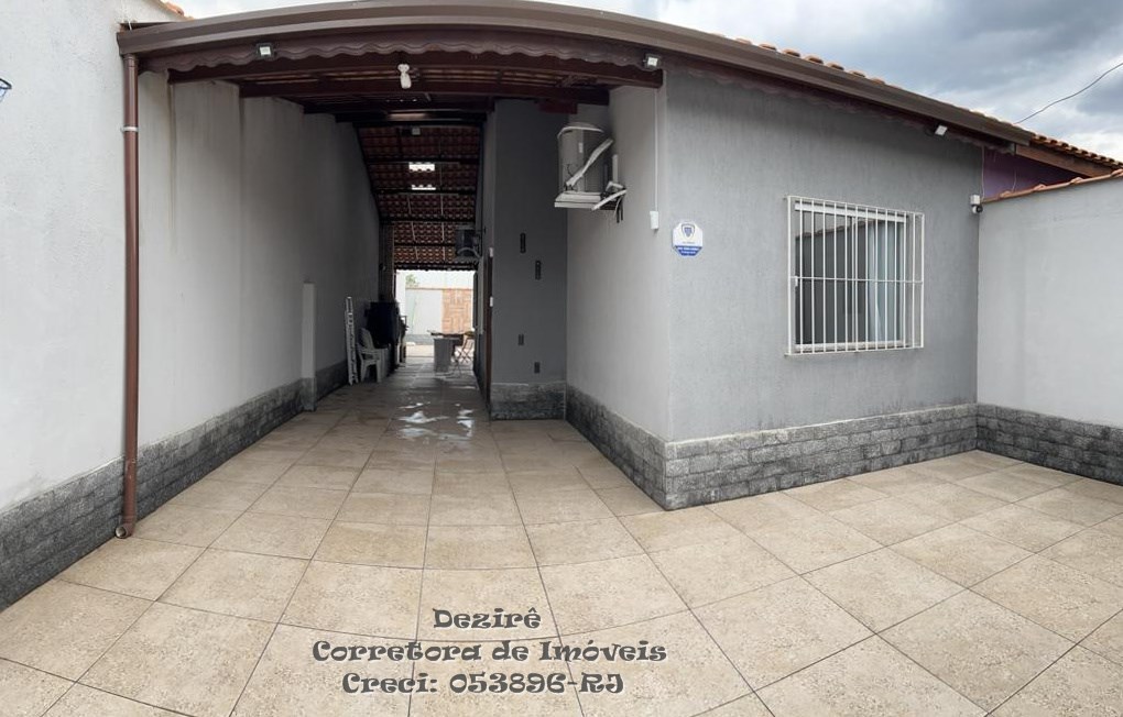 Casa à venda com 2 quartos, 120m² - Foto 1