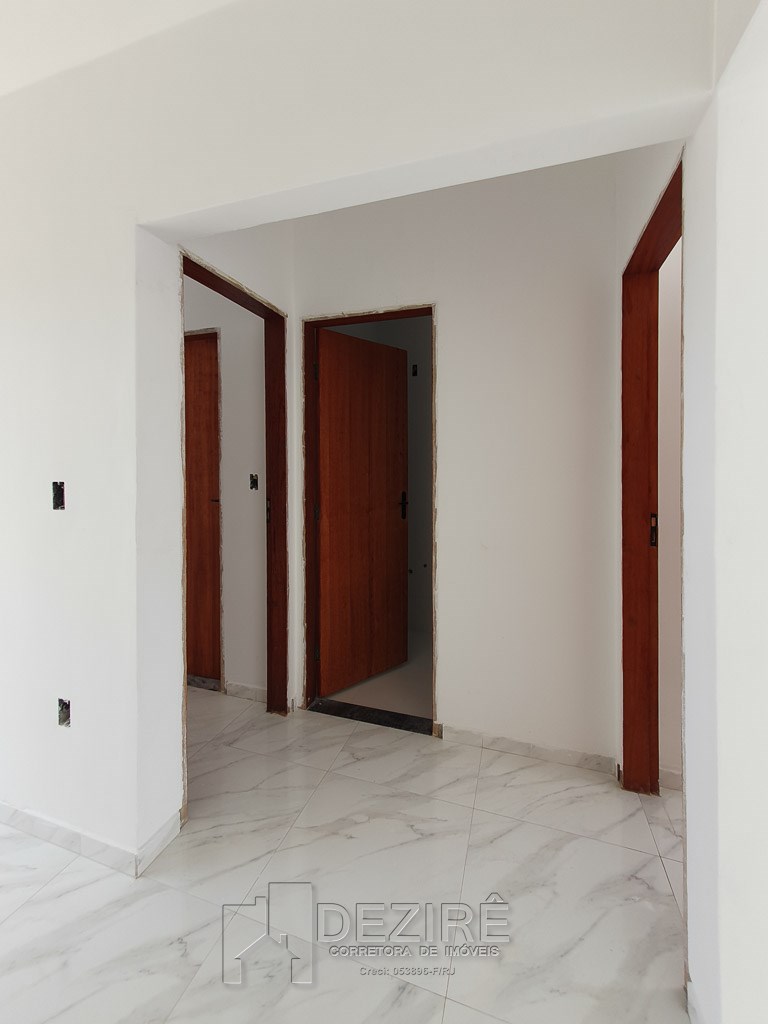 Casa à venda com 2 quartos, 70m² - Foto 14