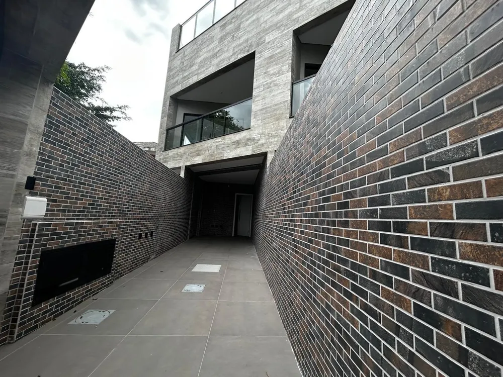 Casa, 3 quartos, 290 m² - Foto 1