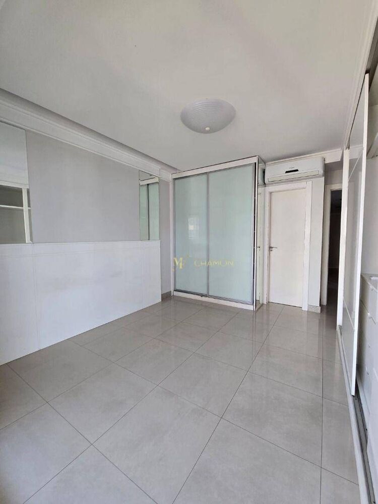 Apartamento à venda com 4 quartos, 190M2 - Foto 2