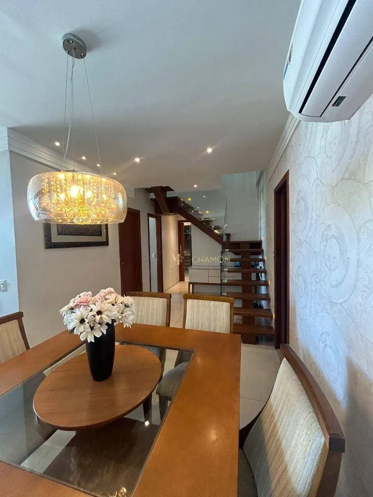 Cobertura, 4 quartos, 210 m² - Foto 2