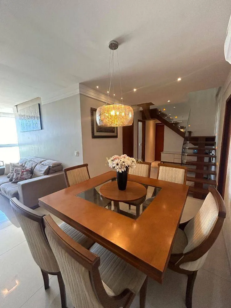Cobertura, 4 quartos, 210 m² - Foto 1