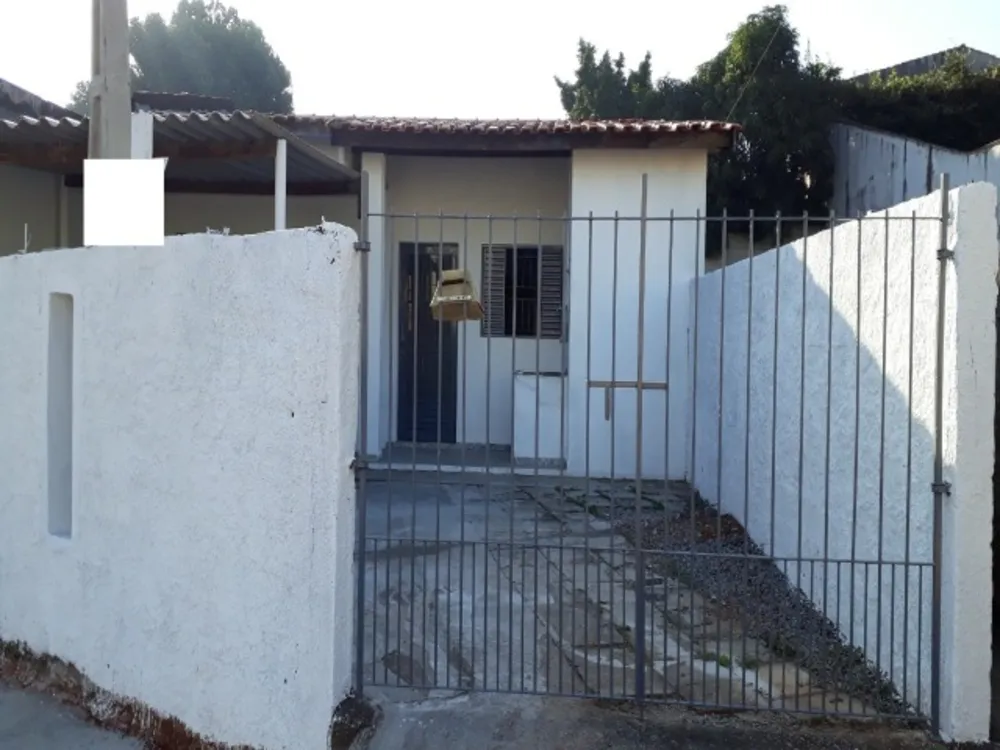 Casa, 5 quartos, 182 m² - Foto 1