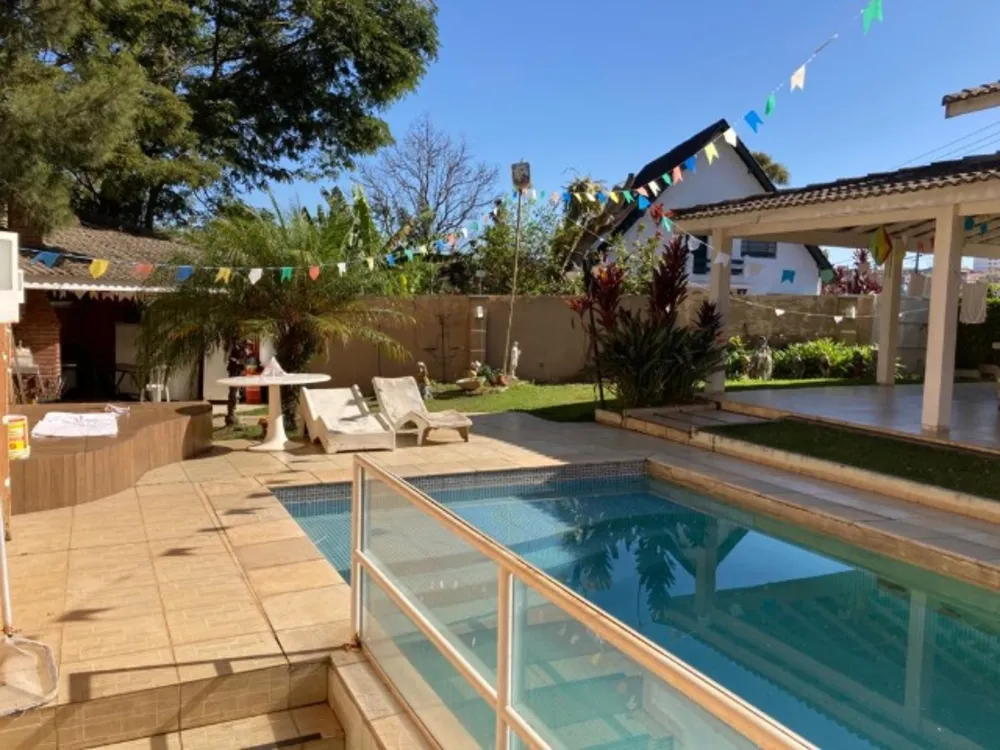 Casa, 3 quartos, 300 m² - Foto 1